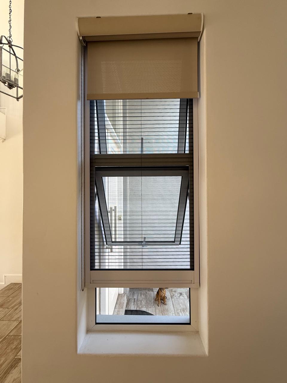 Aluminum Frames flyscreen installation 1