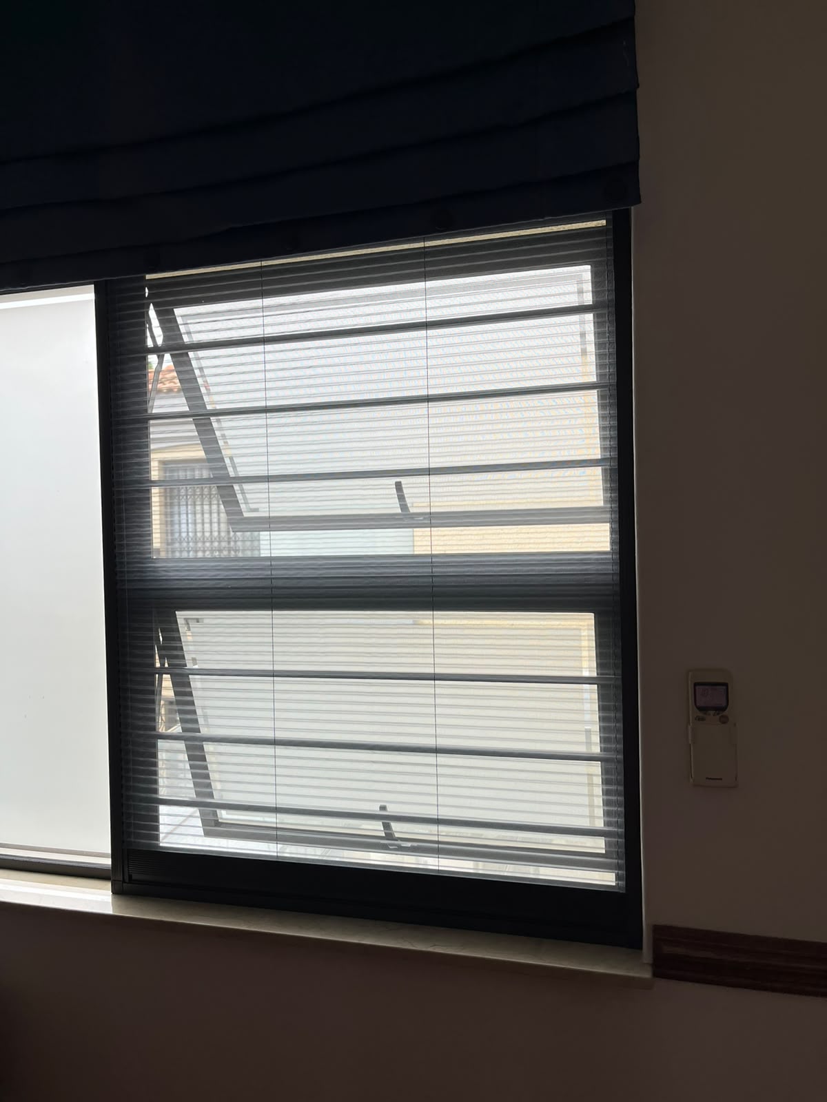 Aluminum Frames flyscreen installation 10