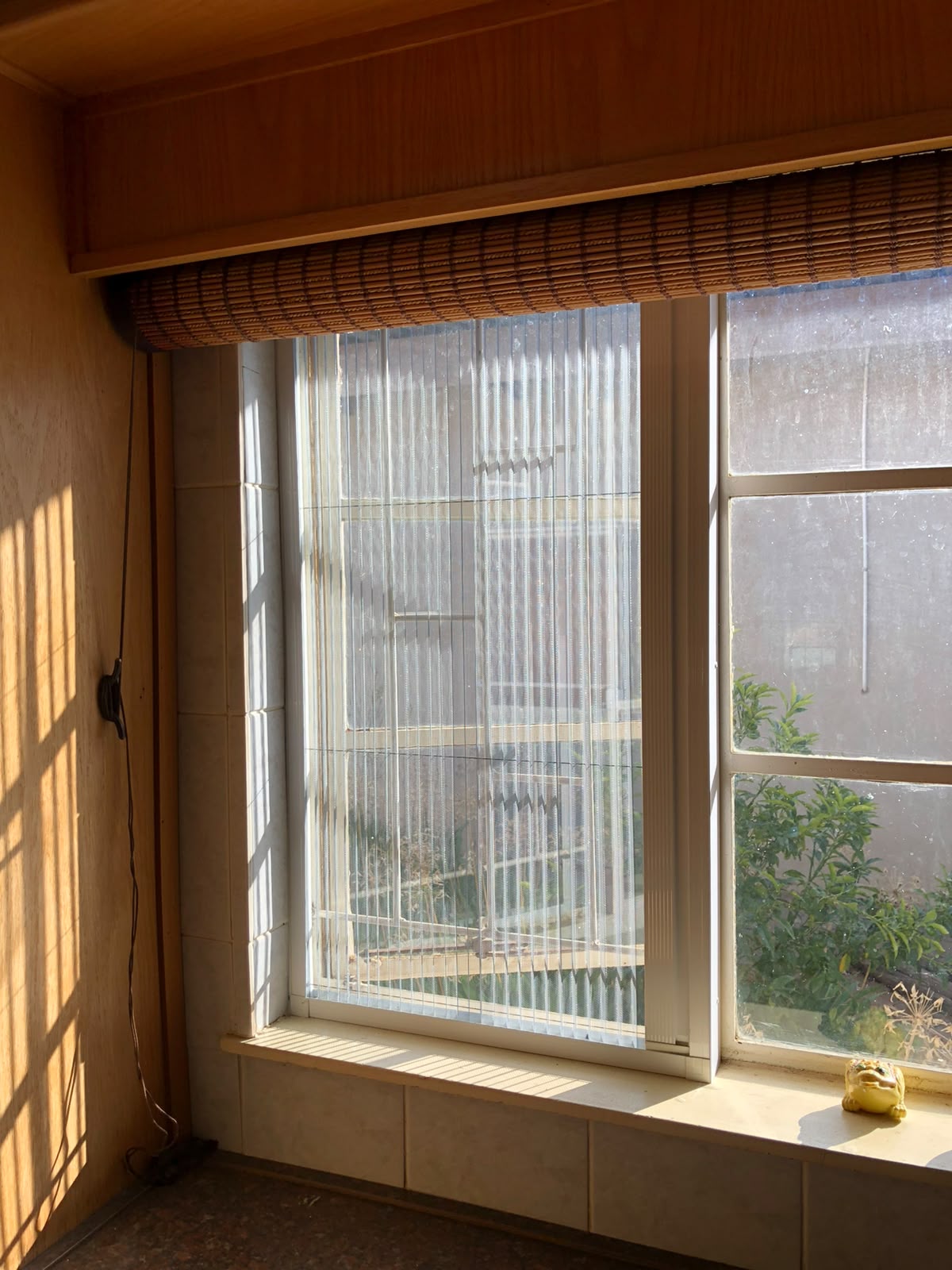Steel Frames flyscreen installation 3