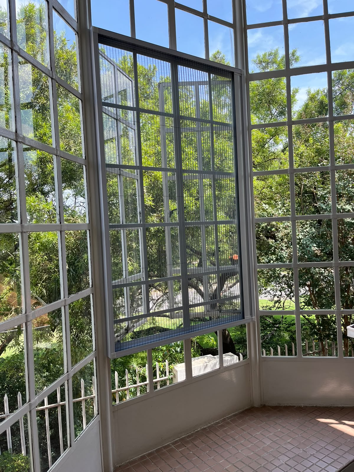 Steel Frames flyscreen installation 6