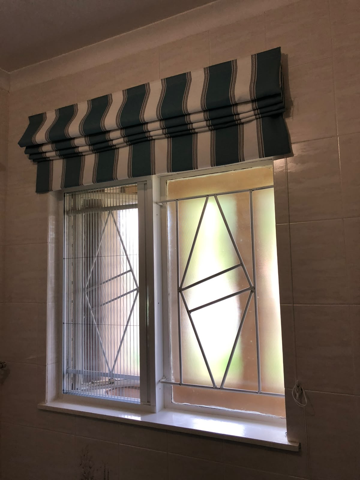 Steel Frames flyscreen installation 9