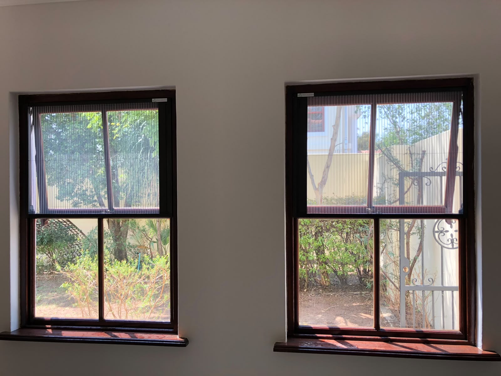 Wood Frames flyscreen installation 3