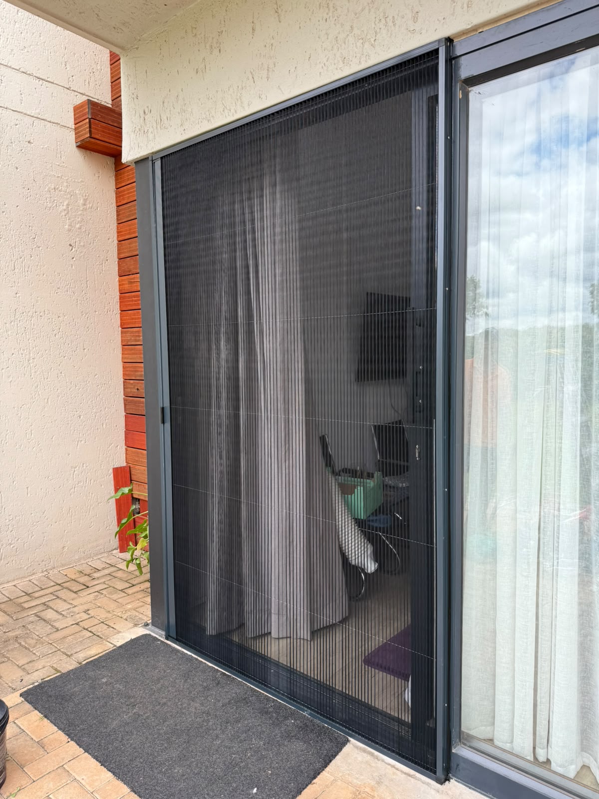 Sliding Door flyscreen installation 2