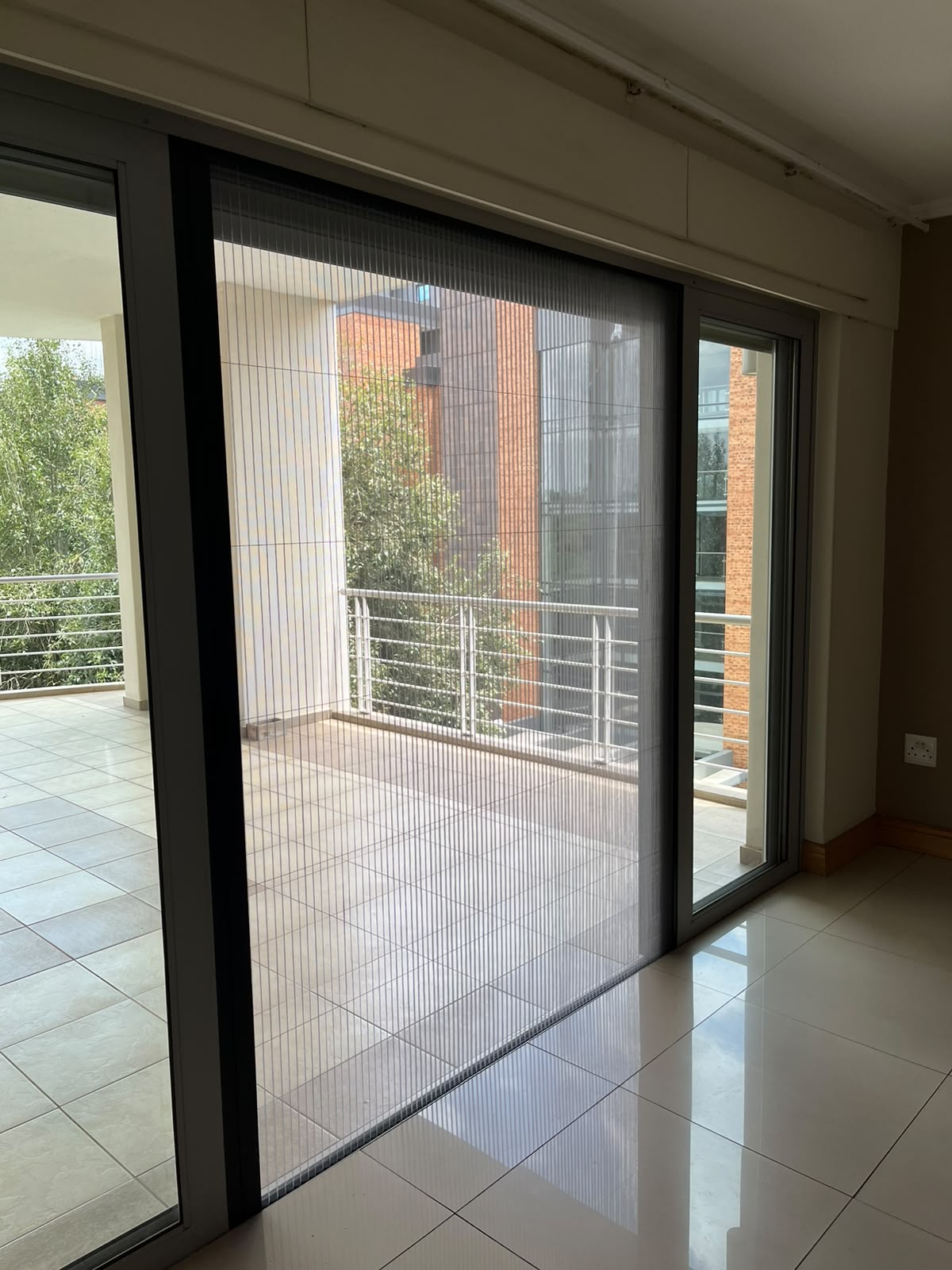 Sliding Door flyscreen installation 4